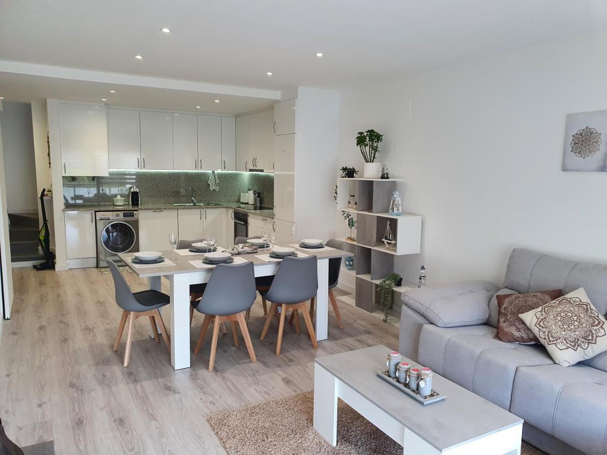 Moderno Duplex Comfort Roses Zewnętrze zdjęcie