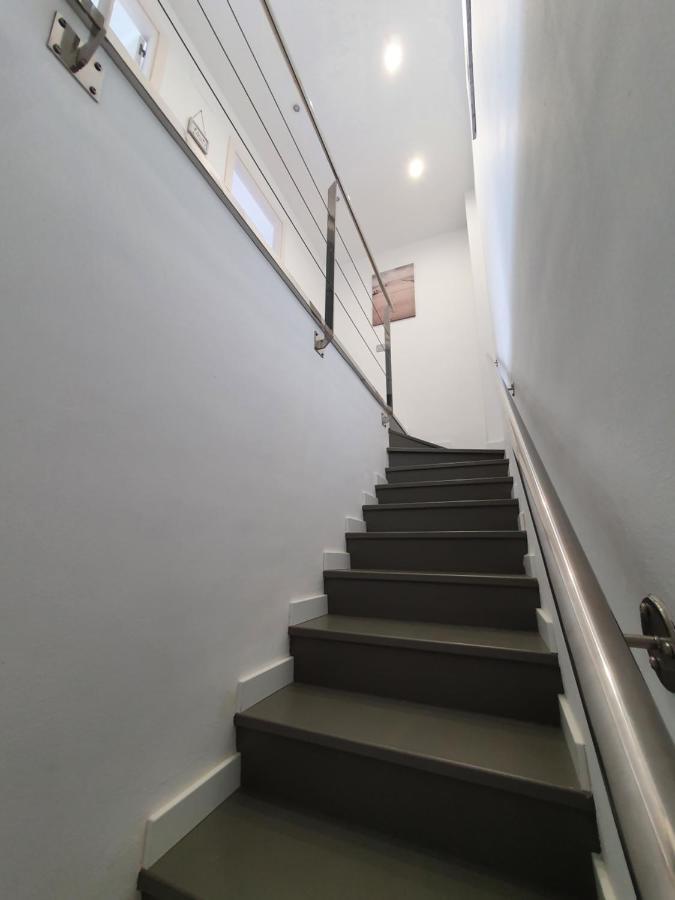 Moderno Duplex Comfort Roses Zewnętrze zdjęcie