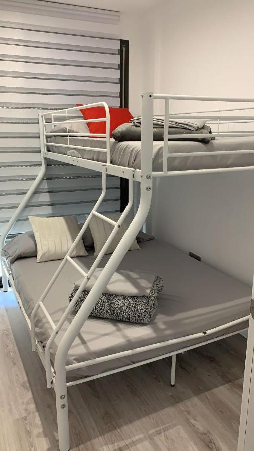 Moderno Duplex Comfort Roses Zewnętrze zdjęcie